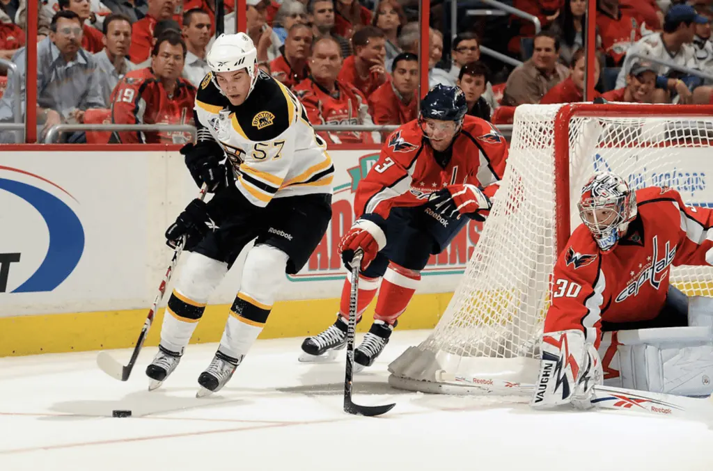 Jeff LoVecchio playing for the Boston Bruins